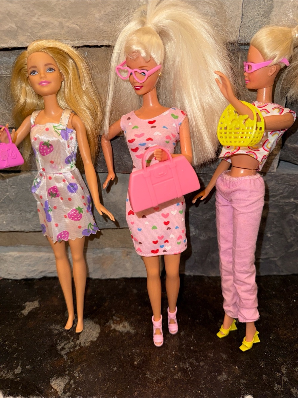 3 Barbie outfits with all accessories including Vinatge yellow wedges